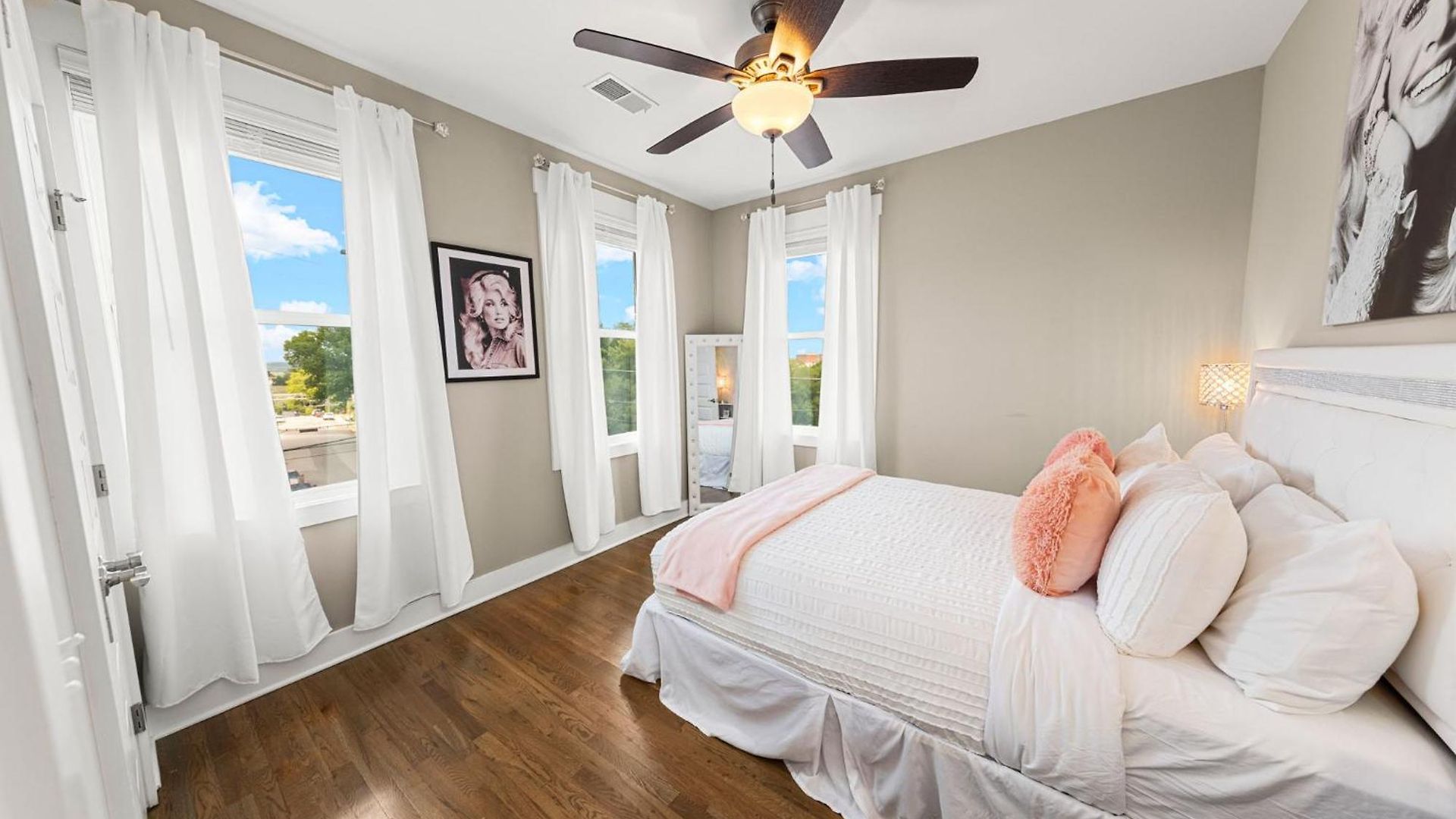 Great Location 2 Bedroom Minutes To Downtown * Nashville