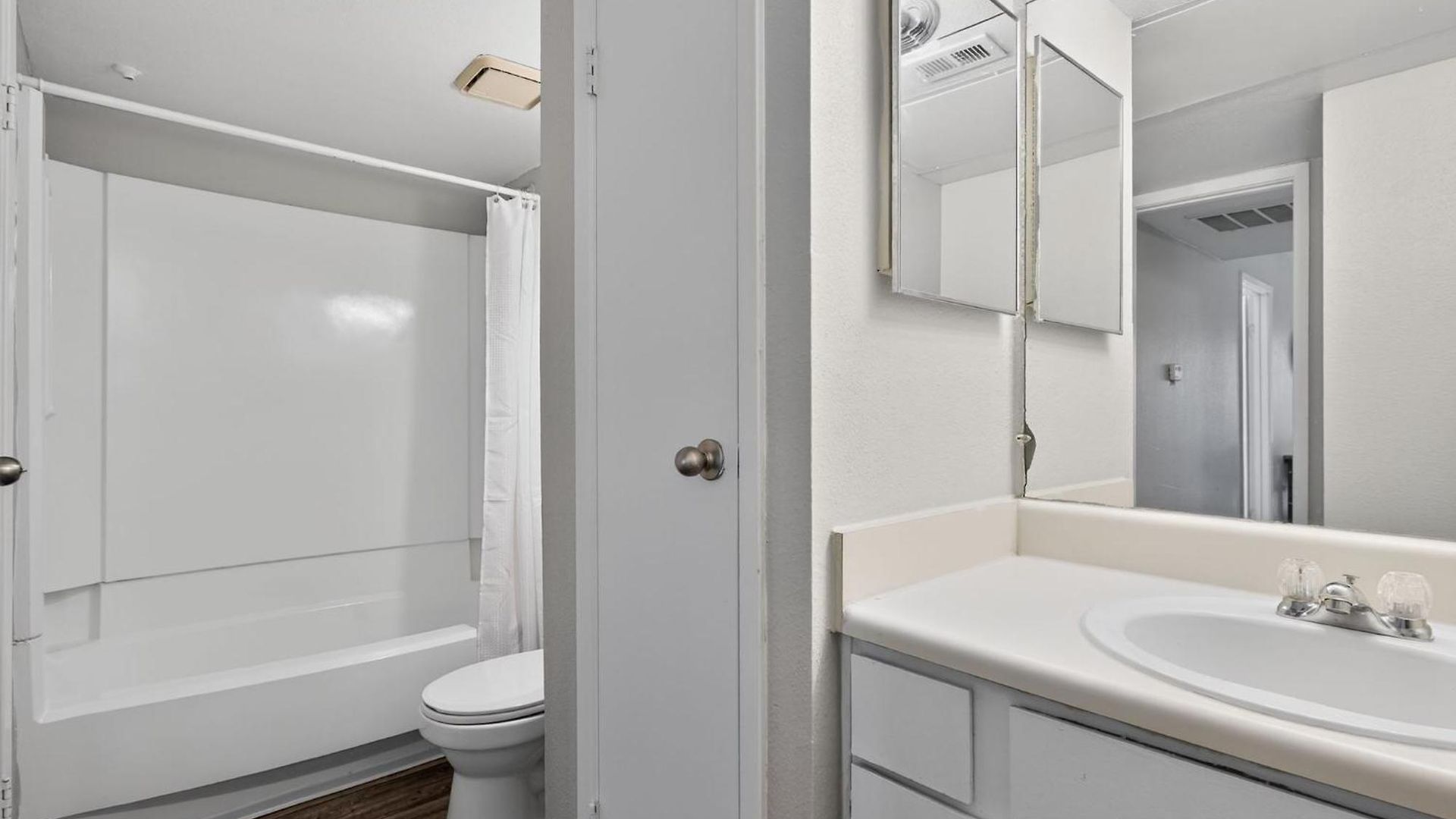 Apartment Modern Minutes From Downtown