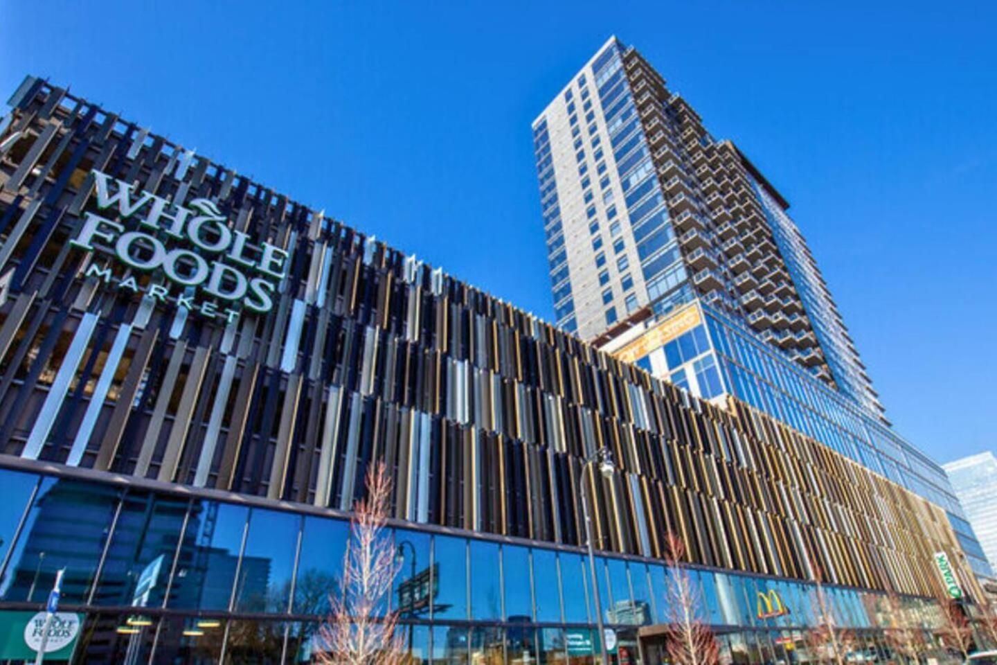 Apartment Luxury Gulch Skyline Views, Pool, Parking