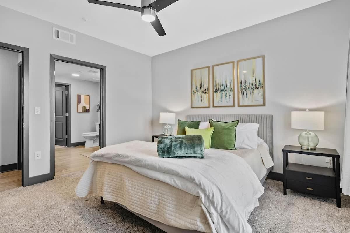 Modern 2br Retreat Sylvan Park Near Broadway Apartment