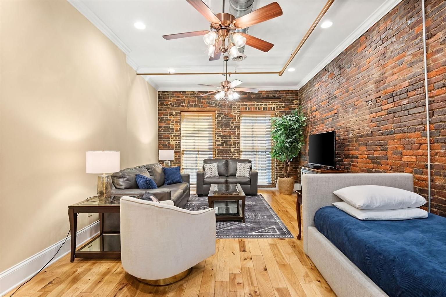 Holiday home The Parton Printer's Alley Nashville- 2 Blocks To Broadway *