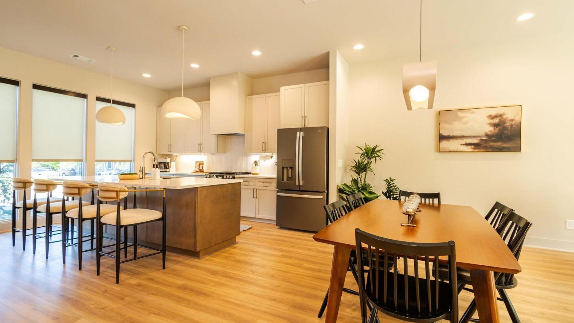 Amenities - Heated Pool Near Broadway Apartment