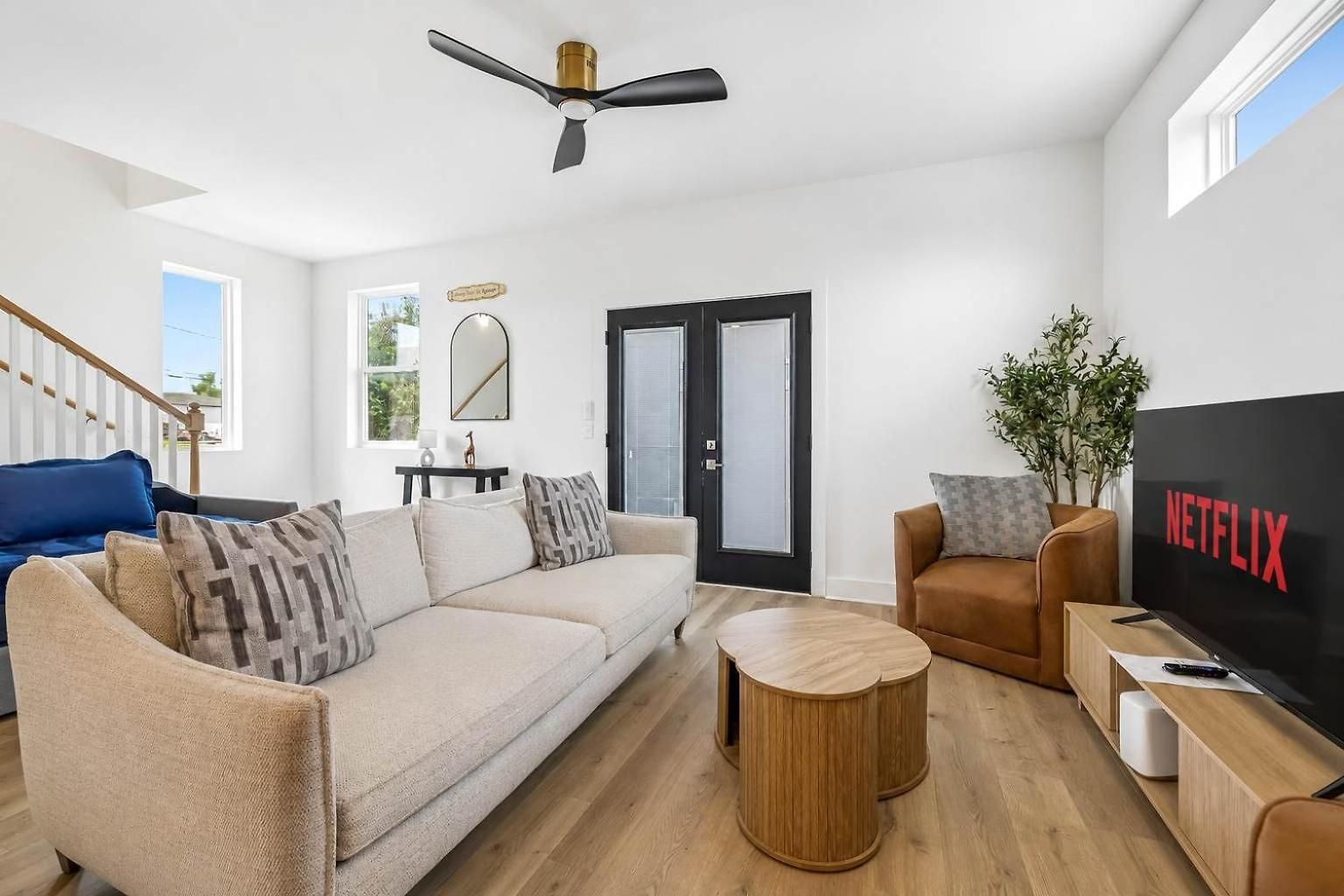 Apartment Modern Townhome With Garage & Ev Charger *