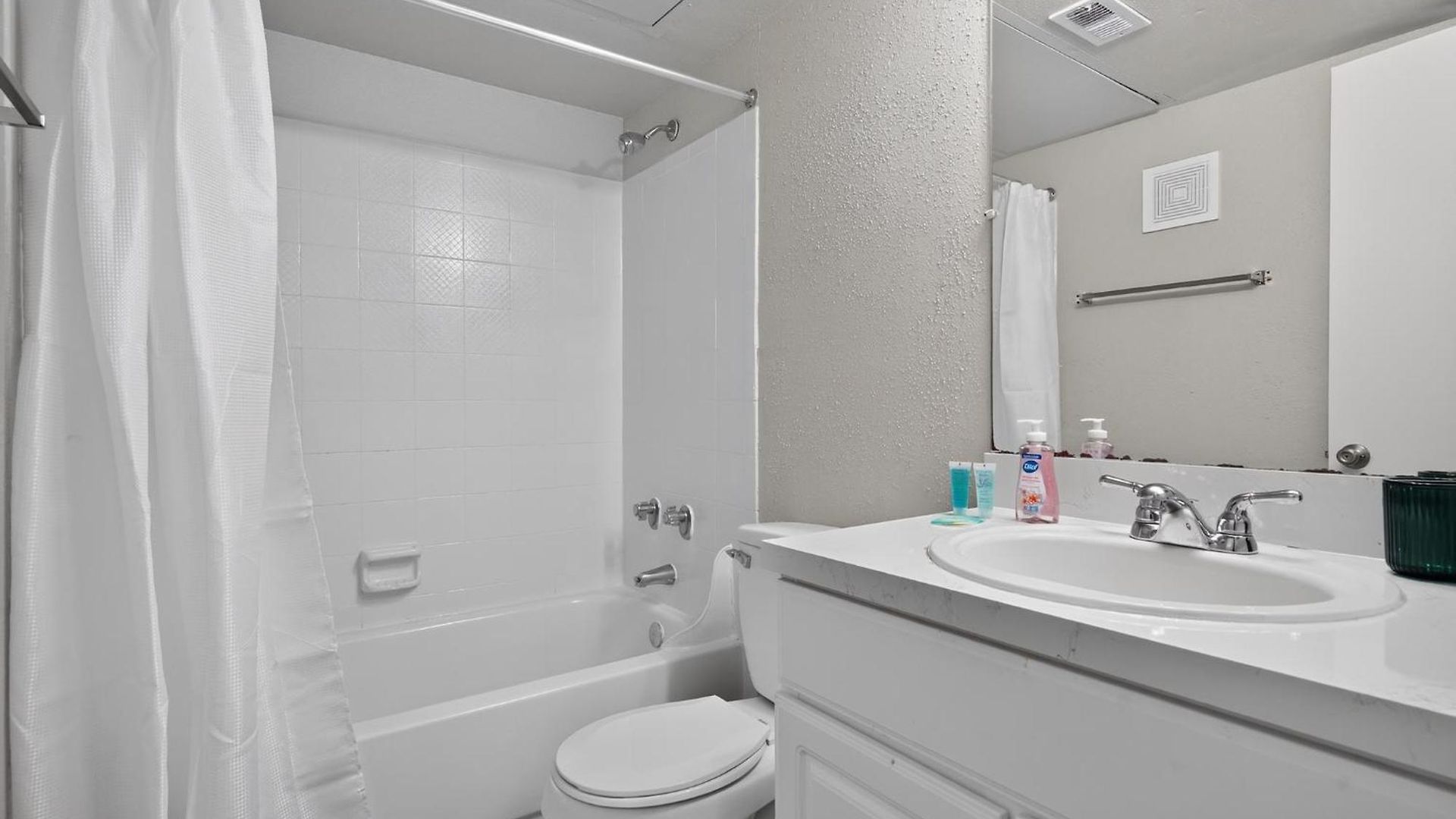 Apartment Preakness Comfort Meets Convenience *