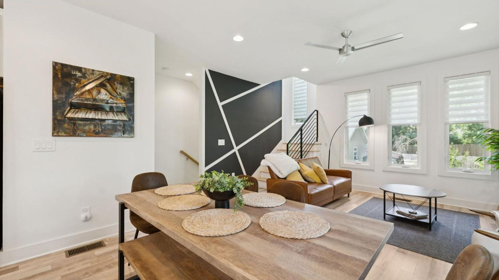 Modern Townhouse Close To Broadway Apartment