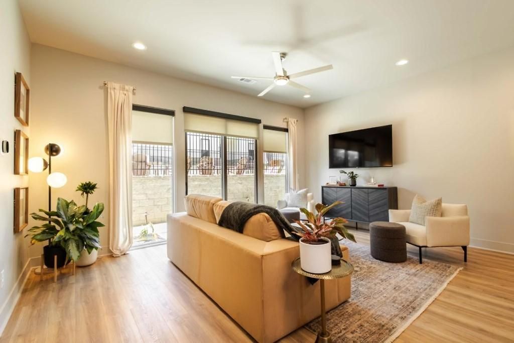 Bachelorette Dream | 2 Units | 8 Kings + 8 Baths Nashville