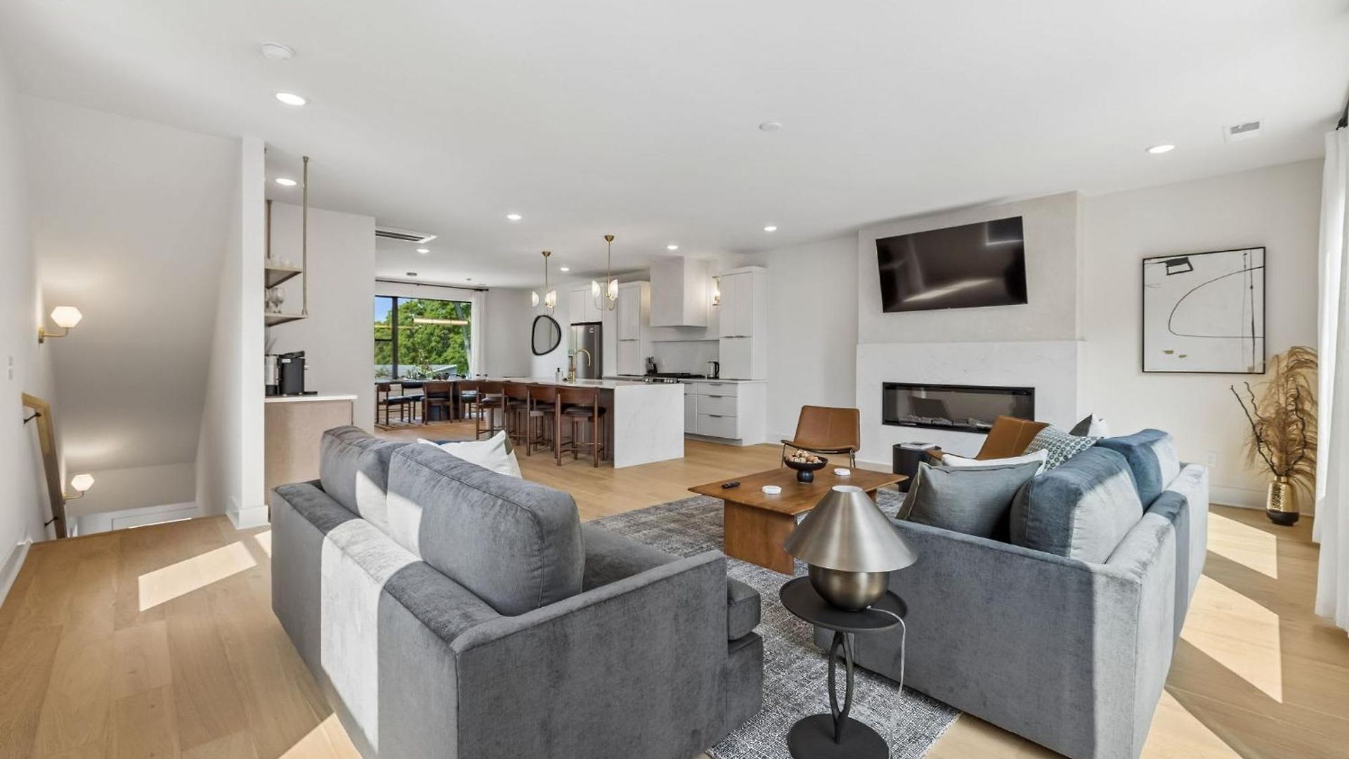Apartment Modern 4br Townhouse Rooftop Lounge *