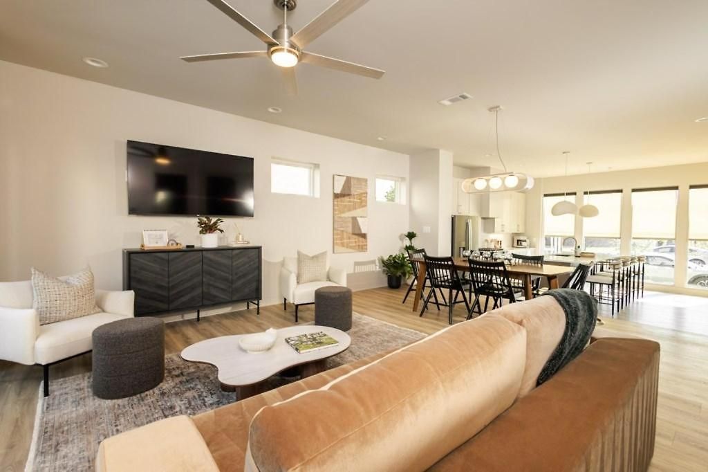 Bachelorette Dream | 2 Units | 8 Kings + 8 Baths Nashville