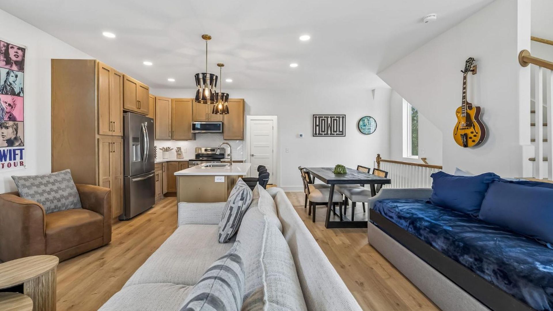 Apartment Modern Townhome With Garage & Ev Charger *