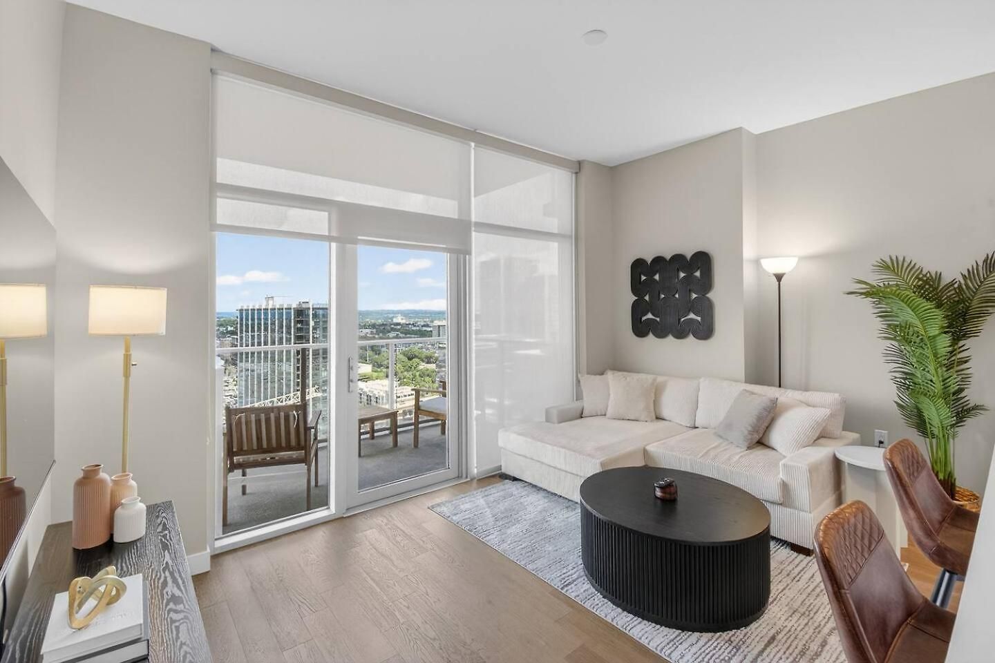 Broadway Views Lux Gulch Condo+ Private Balcony *
