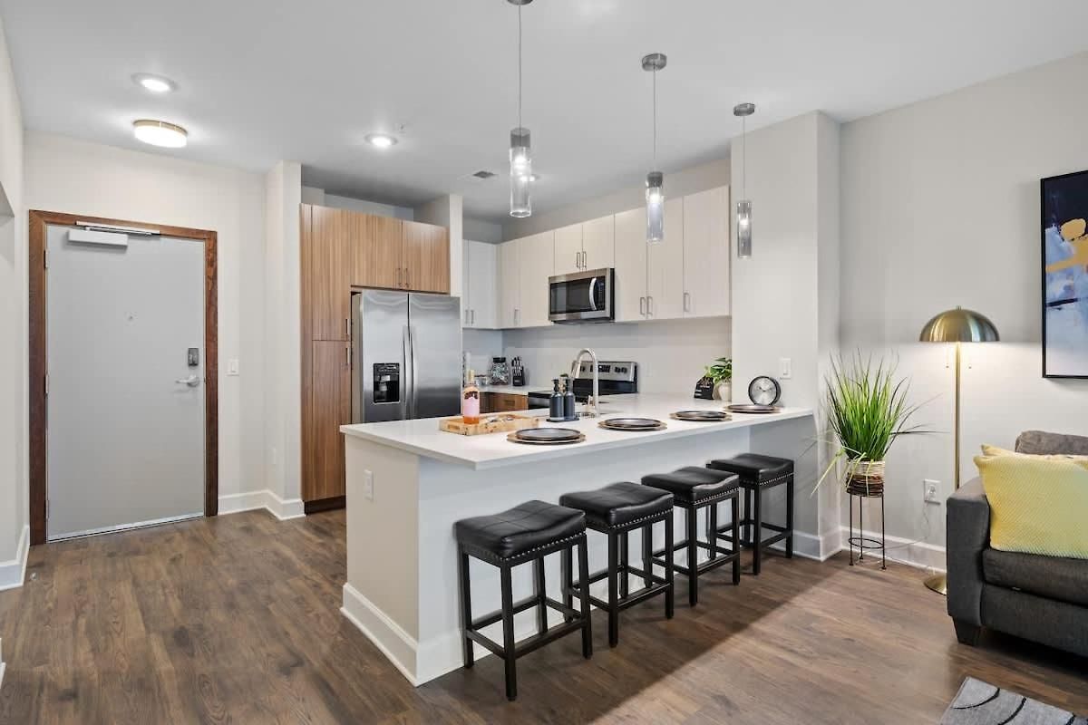 Stylish Gulch Retreat - Near Broadway Nashville