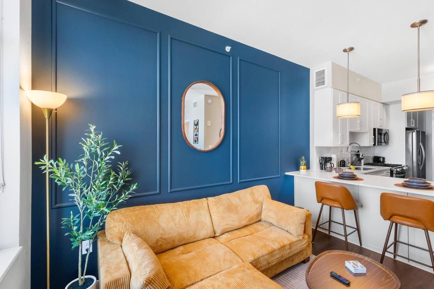 Music For 2 Gulch, Pool & Whole Foods Apartment