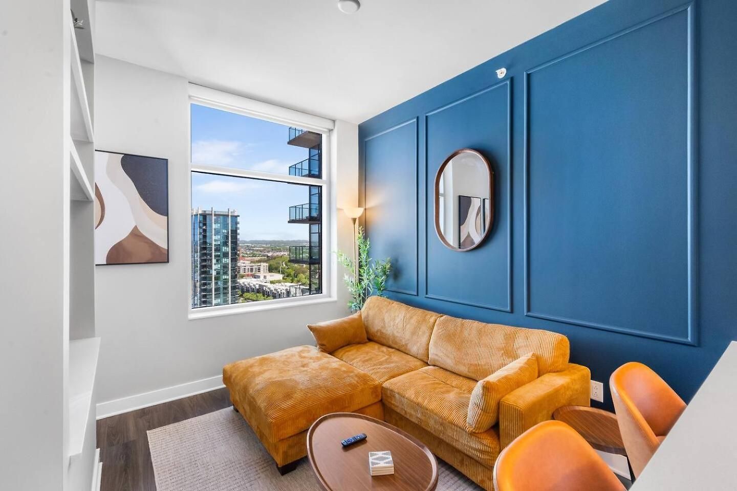 Music For 2 Gulch, Pool & Whole Foods Apartment Nashville
