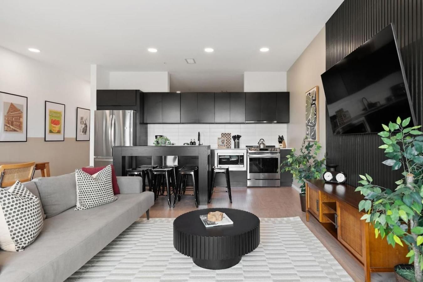 River View Luxury With Garage, Walk To Downtown Apartment Nashville