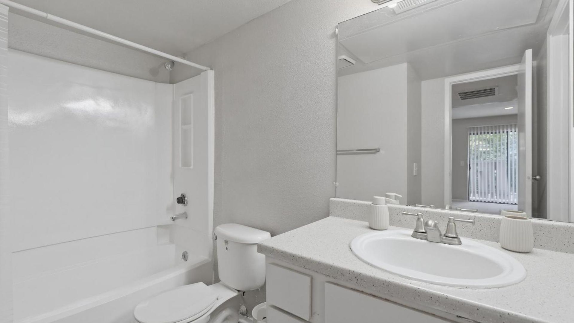 Cozy Retreat Near Airport & Hotspots Nashville