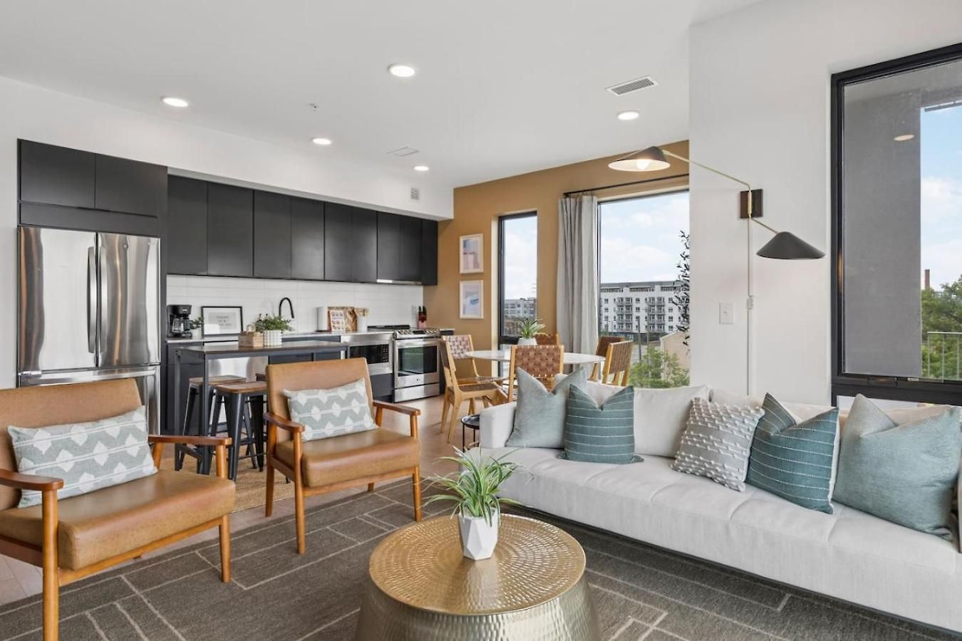 Apartment Luxury Downtown Riverview With Garage And Two Balconies Nashville