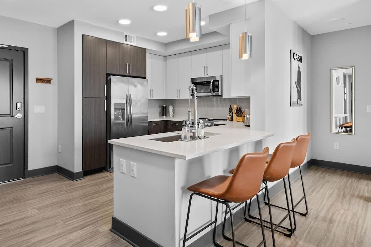 Stylish 2br Near Sylvan Park- Music Views Apartment Nashville