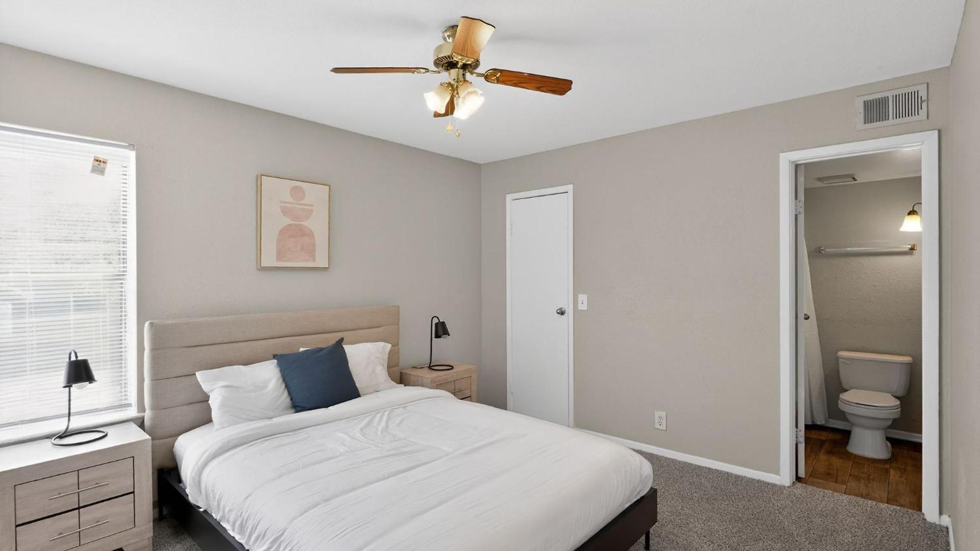 Modern Minutes From Downtown