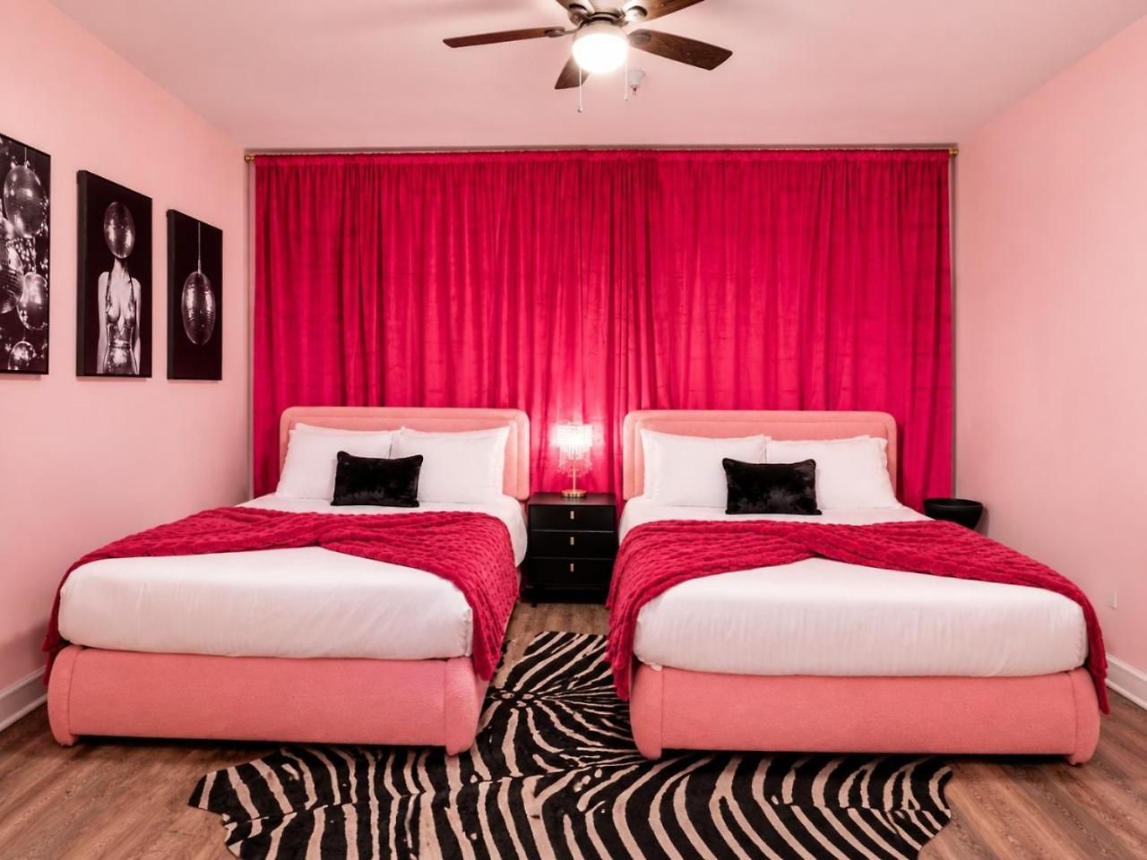 Pink Pony Club Retreat Near Vanderbilt Sleeps 6 Apartment