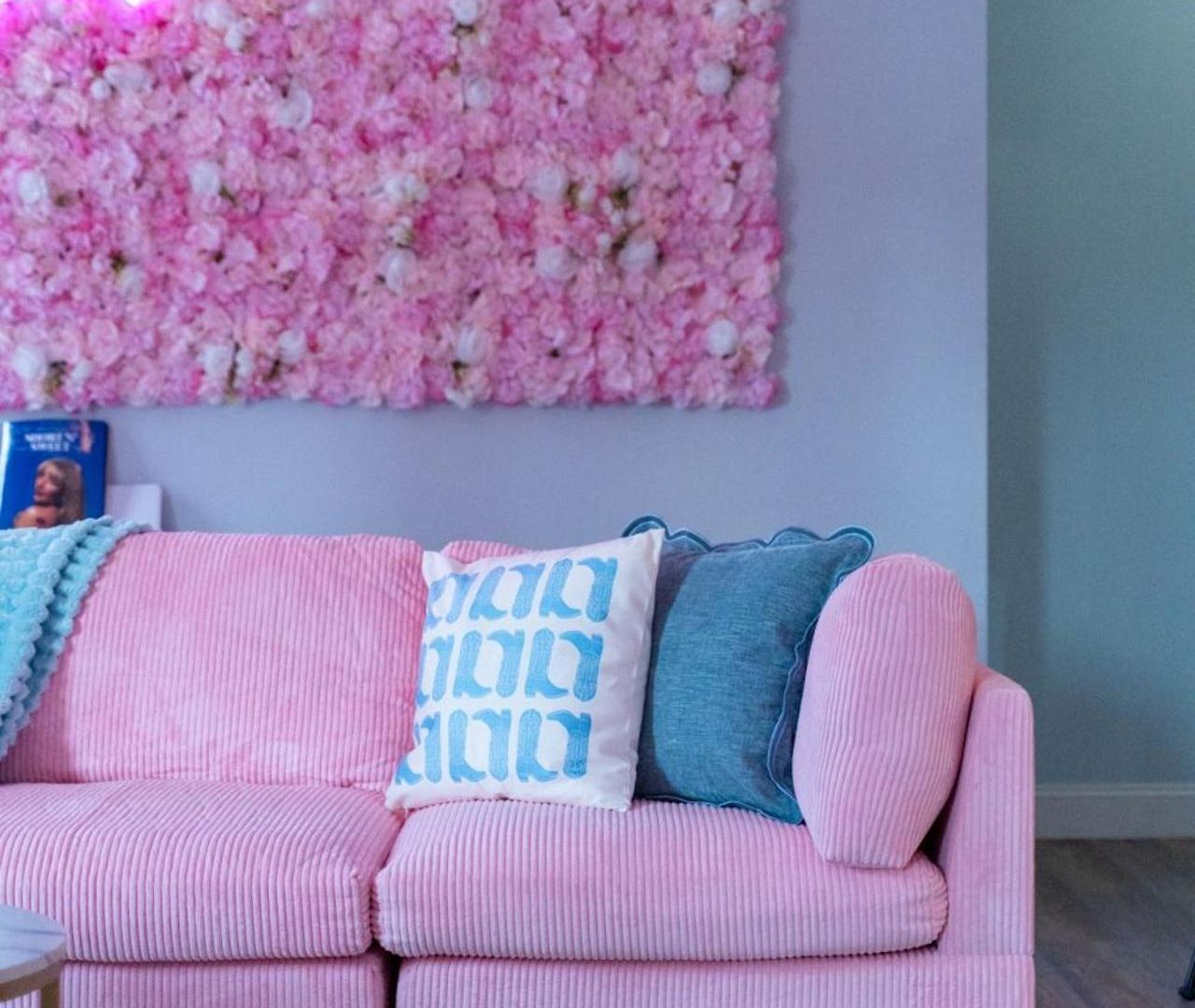 Sweet & Glam Pop Near Vanderbilt & Downtown Nashville