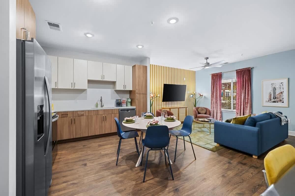 Apartment 2br W Glam Station & Karaoke Near Broadway Nashville