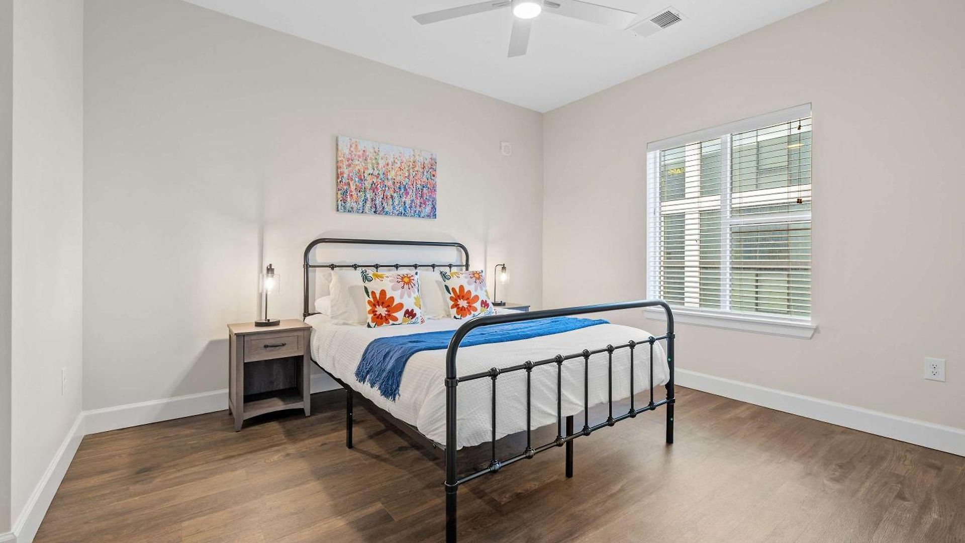 2br Near Broadway W Fireplace & Pool Nashville
