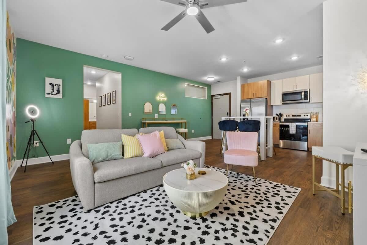 Glam 2br Walk To Broadway & The Gulch * Nashville