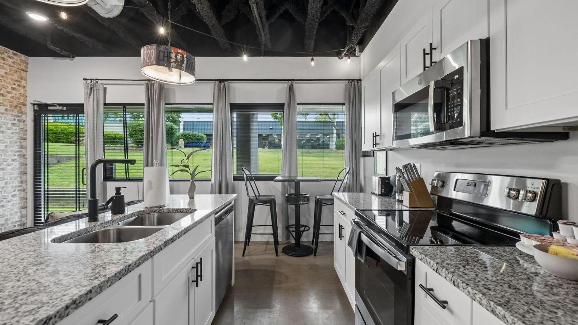 Spacious Near Downtown & Bna * Nashville