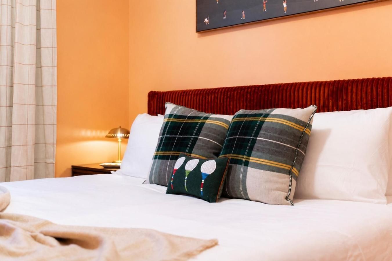 Game Day Getaway Vols Themed Near Vanderbilt Nashville