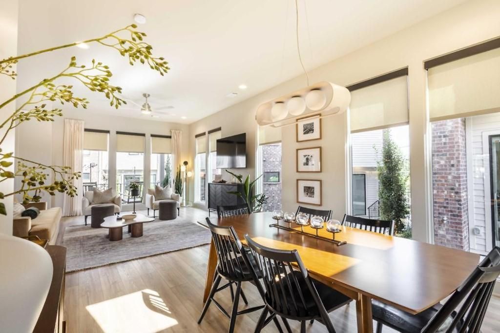 Bachelorette Dream | 2 Units | 8 Kings + 8 Baths Apartment