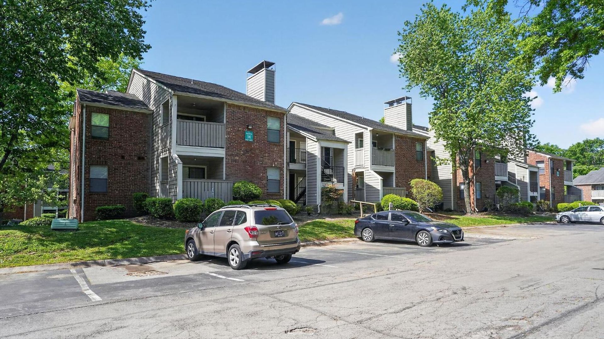 Cozy Retreat Near Airport & Hotspots Apartment