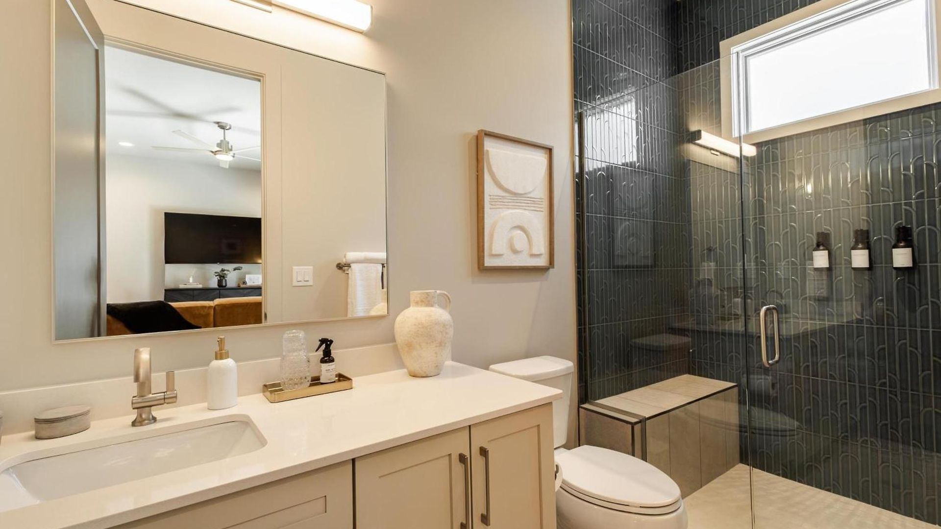 Apartment Modern 4br | Easy To Broadway + Heated Pool Nashville