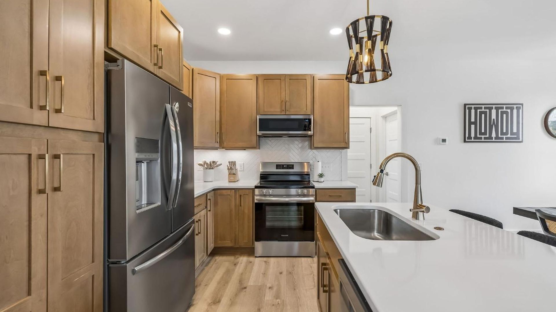 Modern Townhome With Garage & Ev Charger * Nashville