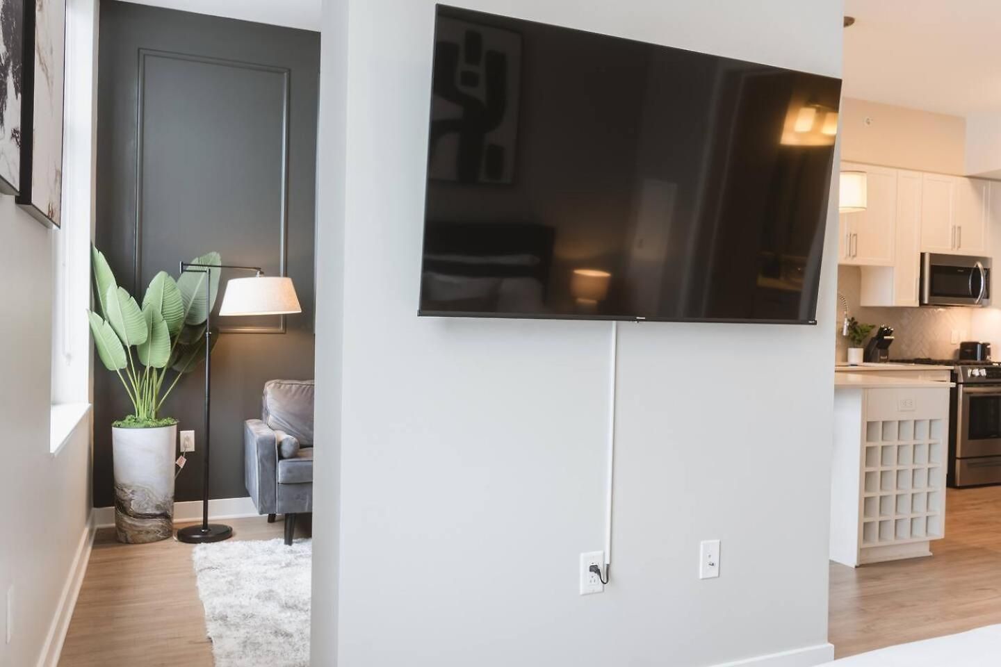 Sky-high Luxury W/ 26th-floor Lounge & Pool * Nashville