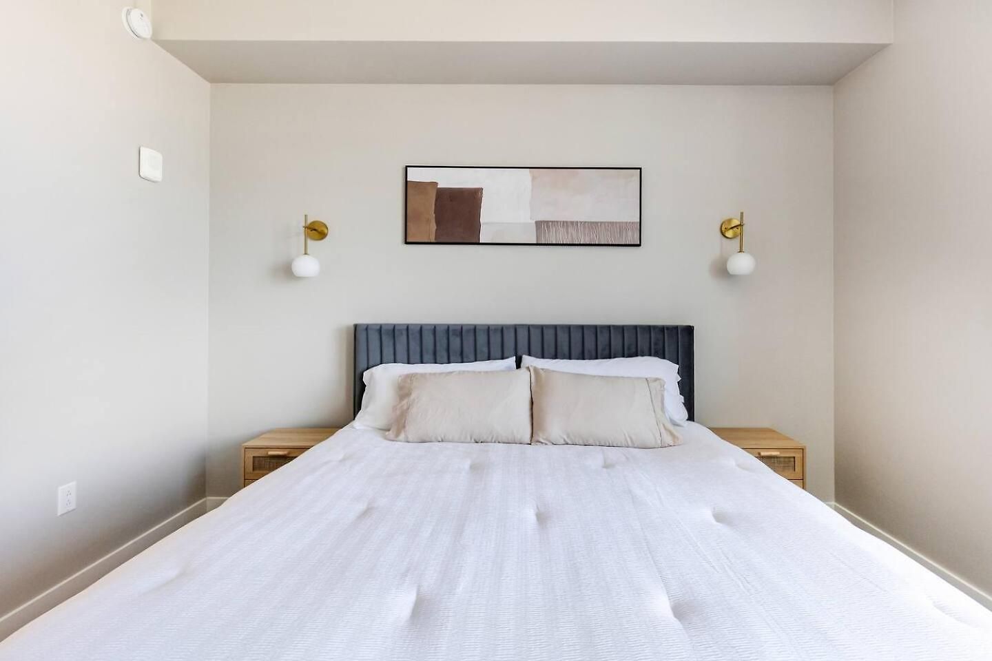 Skyline Views Gulch For 2, Private Balcony Nashville