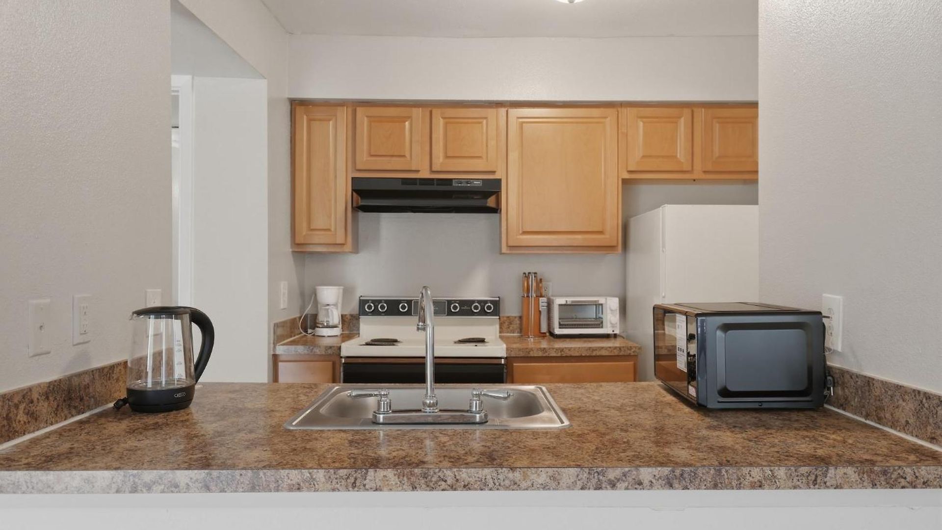 Roomy With Modern Features Apartment