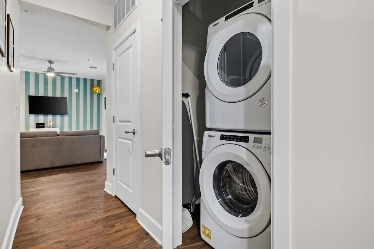 Apartment Glam 2br Walk To Broadway & The Gulch *