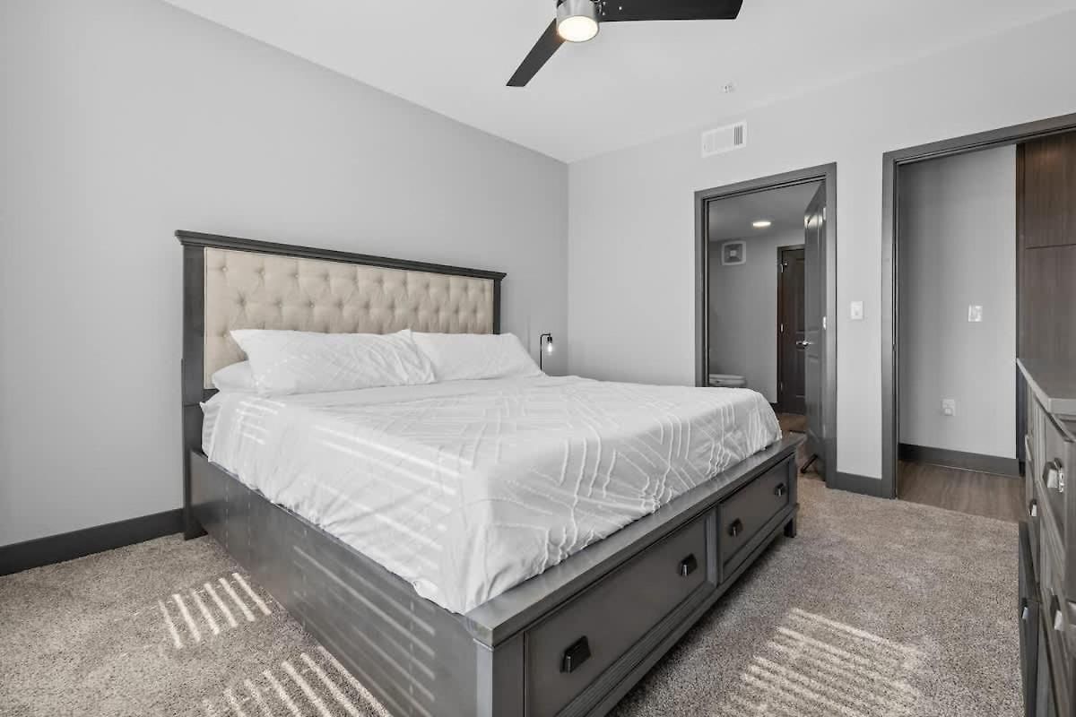 Apartment View Getaway 2br Near Broadway & Gulch *