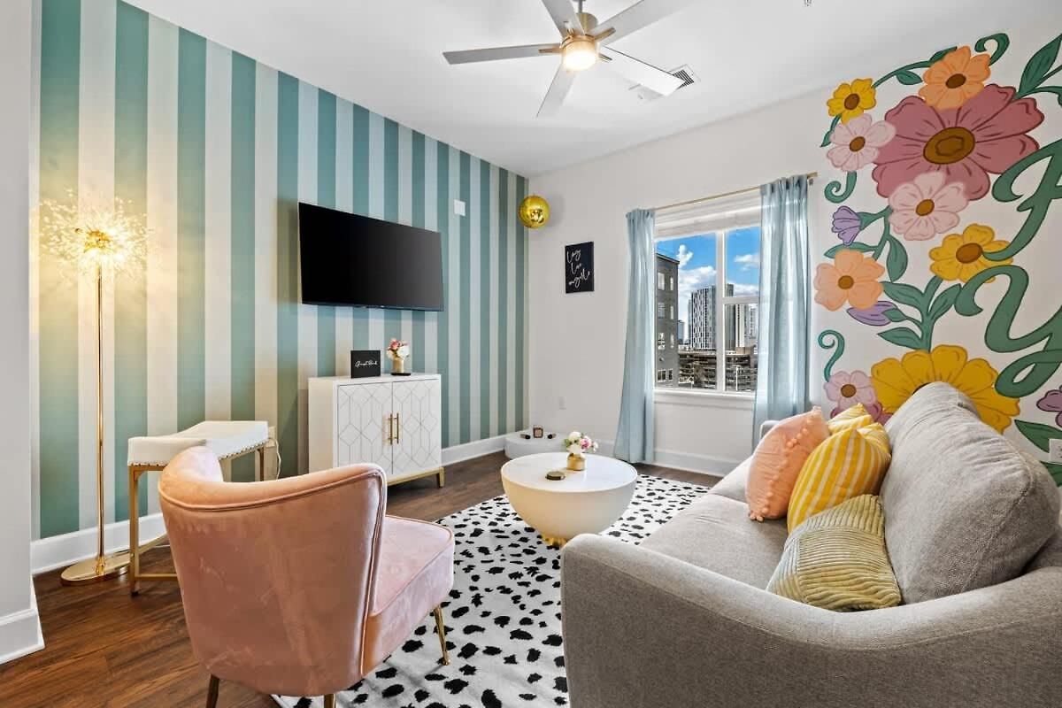 Apartment Glam 2br Walk To Broadway & The Gulch Nashville