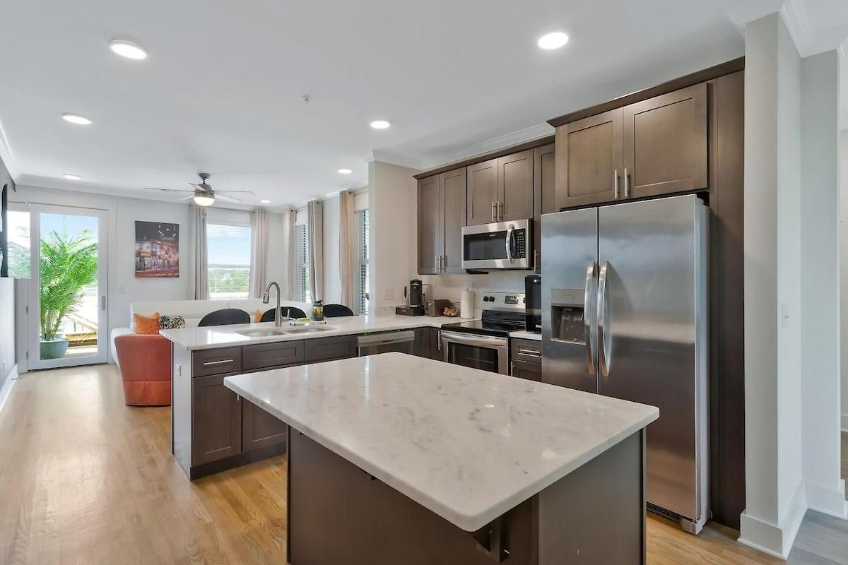 Retronash Penthouse Sleeps 7 Terrace Downtown View *