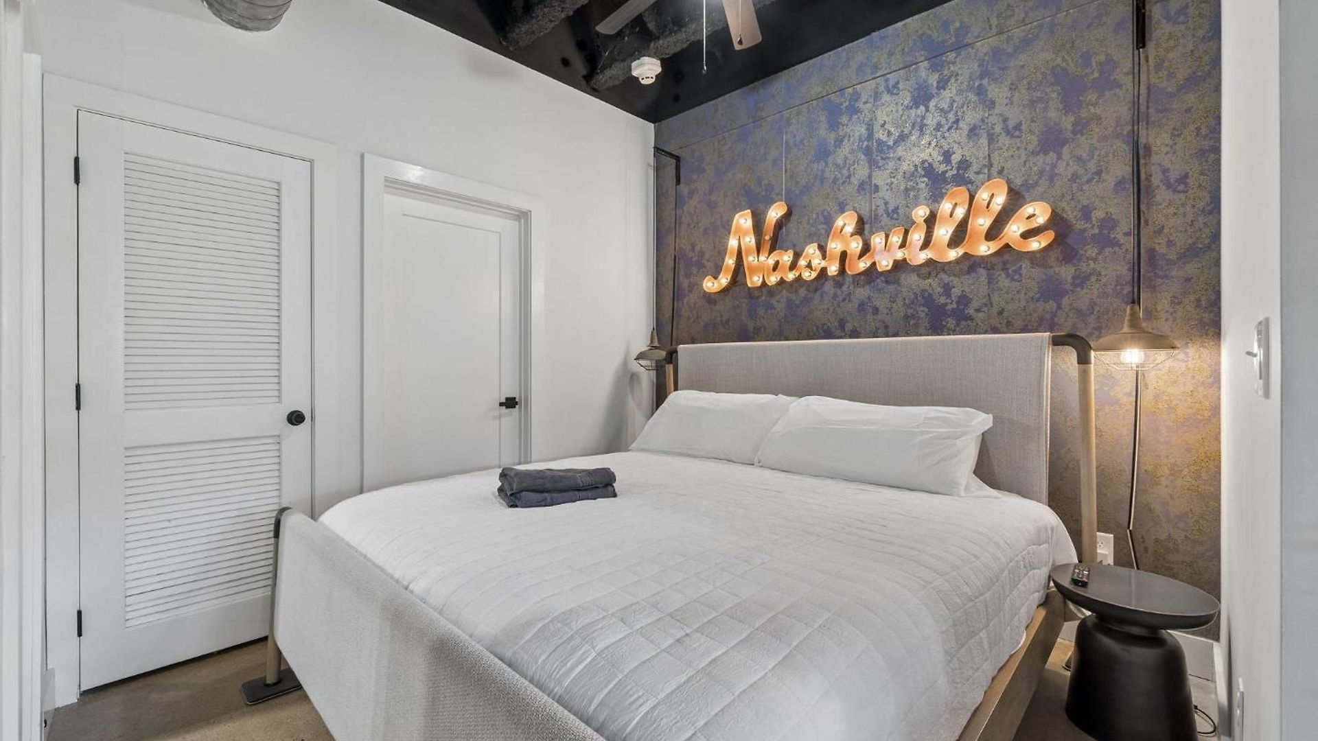 Apartment Spacious Near Downtown & Bna Nashville