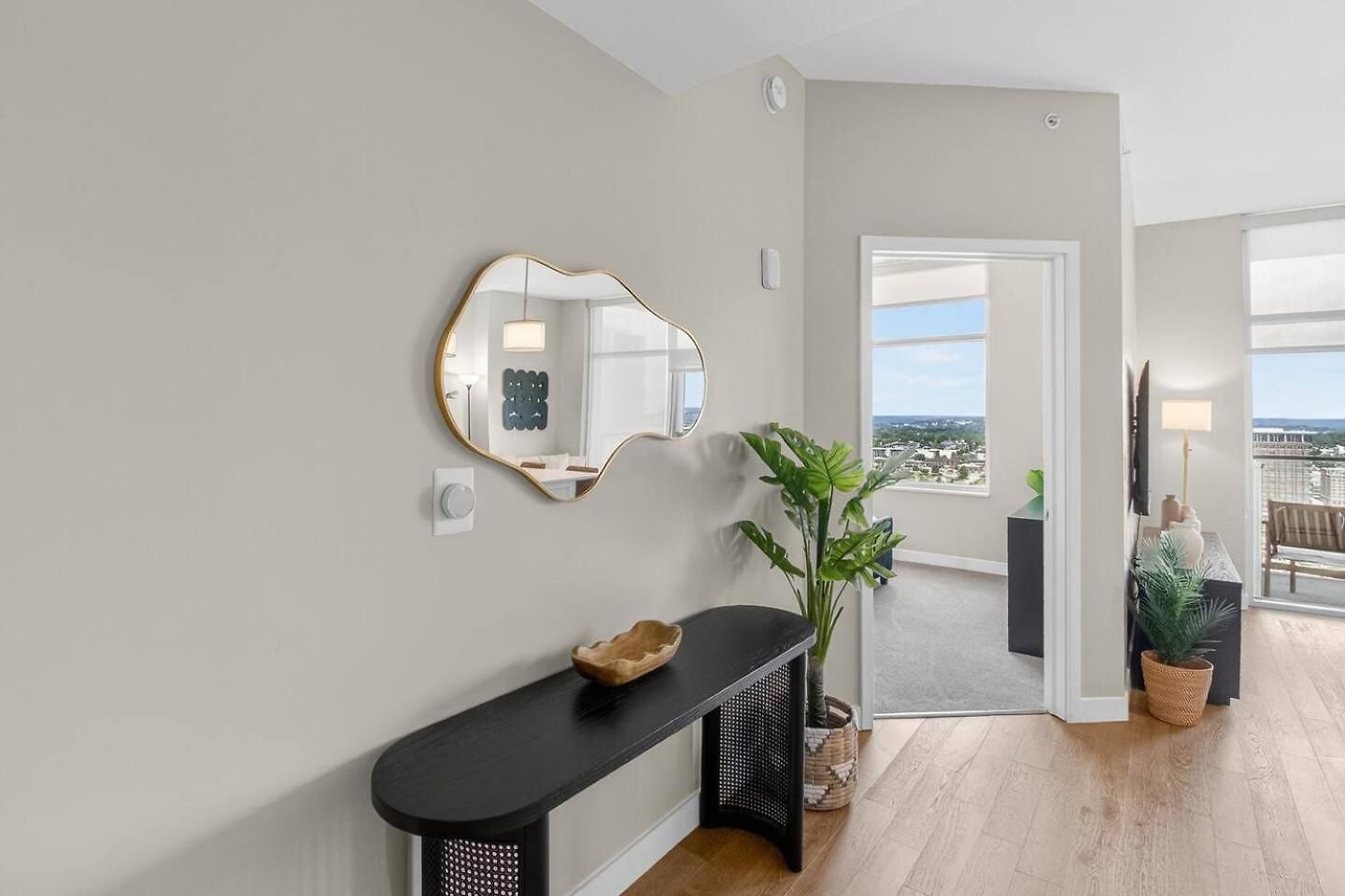 Apartment Broadway Views Lux Gulch Condo+ Private Balcony