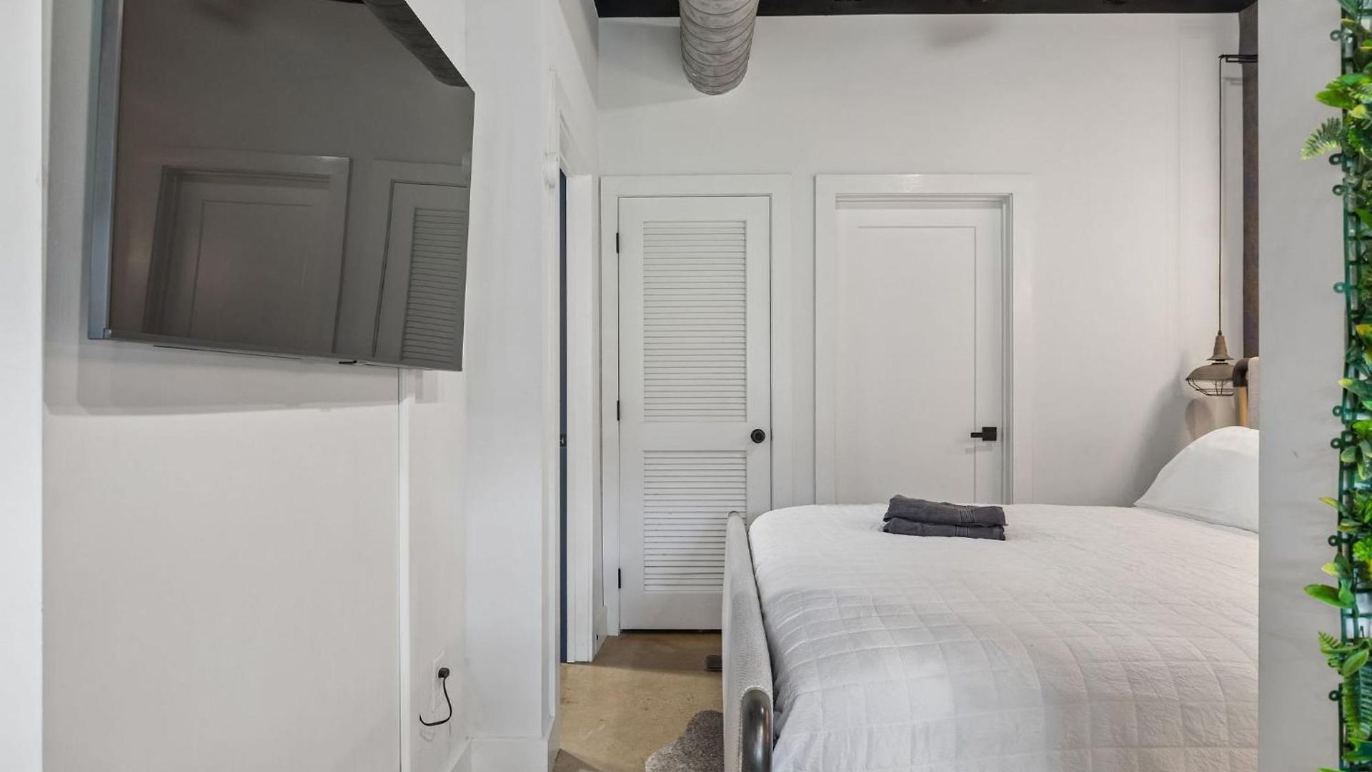 Spacious Near Downtown & Bna Apartment *