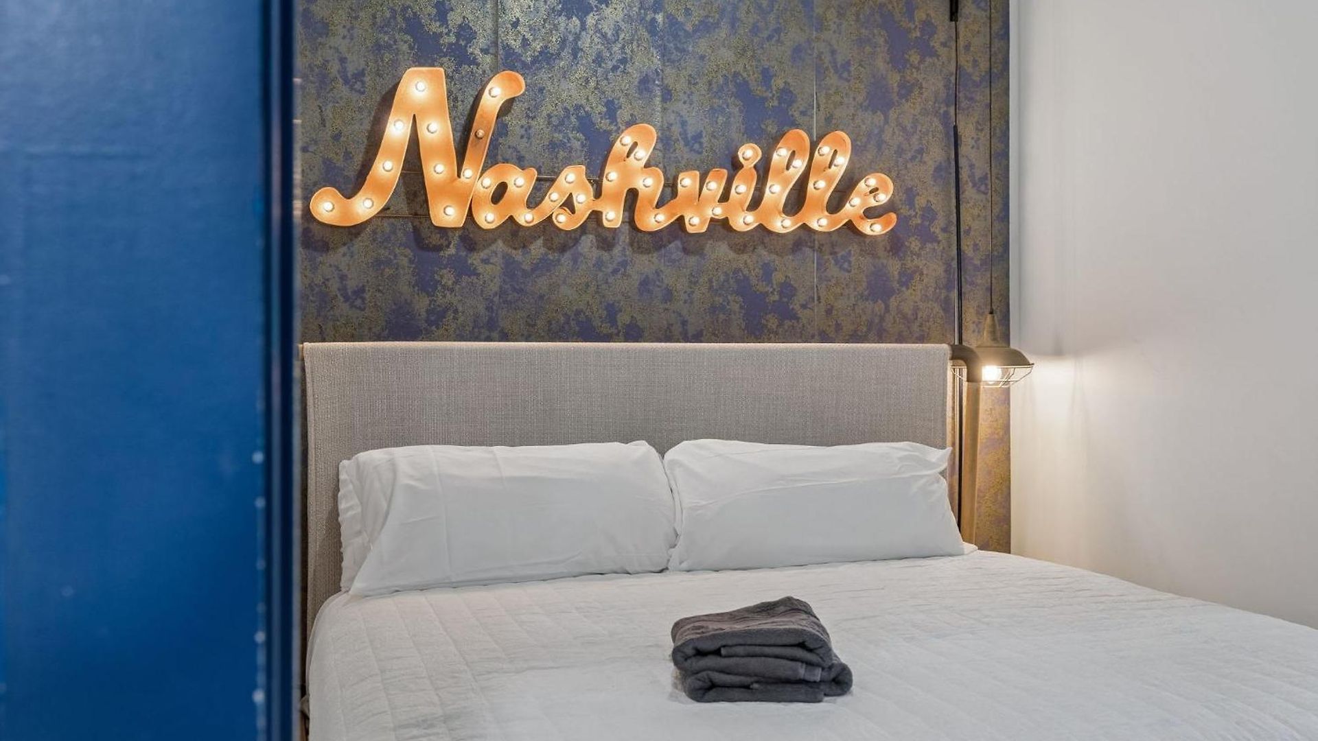 Spacious Near Downtown & Bna * Nashville