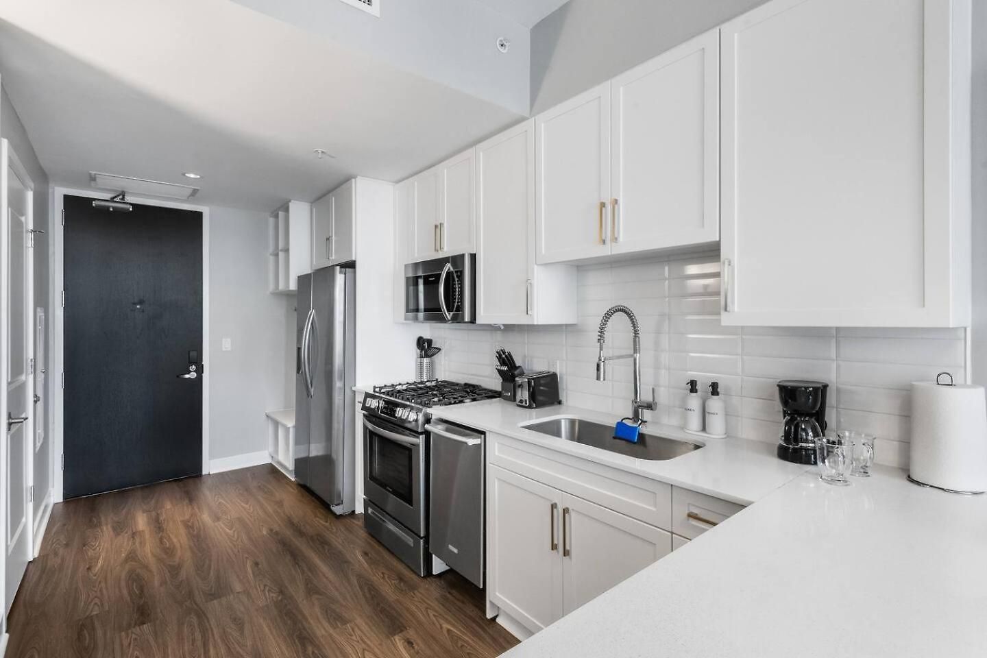 Lux In The Gulch Walkable Stay, Parking Nashville