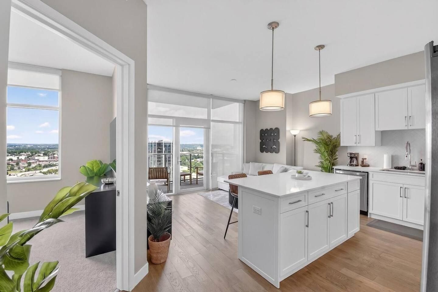 Apartment Broadway Views Lux Gulch Condo+ Private Balcony