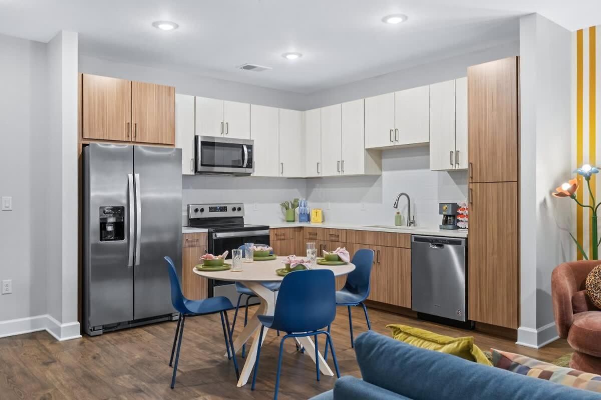 2br W Glam Station & Karaoke Near Broadway Apartment *