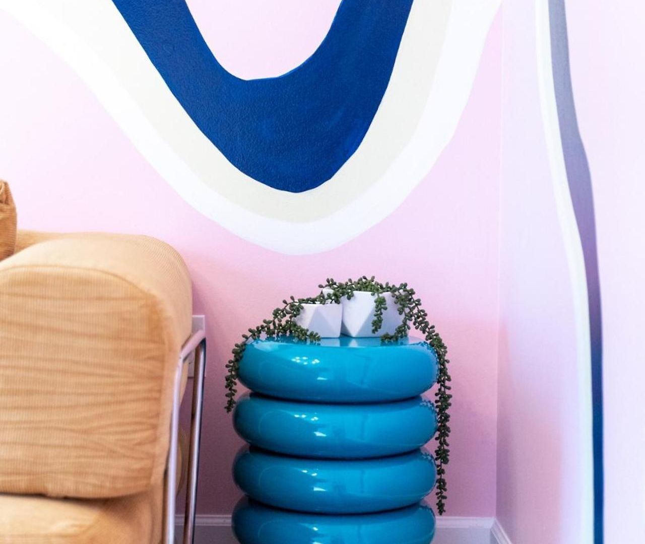 Apartment Colorful Escape Minutes From Broadway Nashville