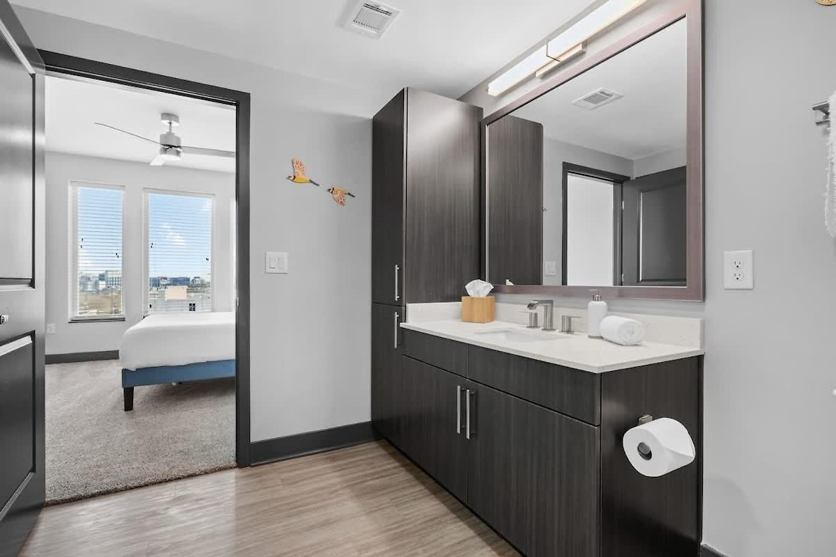 Apartment Stylish 2br Near Sylvan Park- Music Views