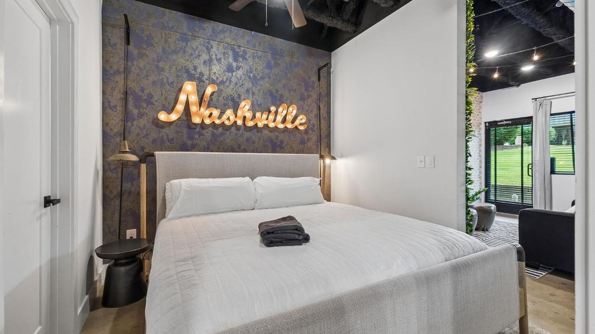 Spacious Near Downtown & Bna Apartment Nashville